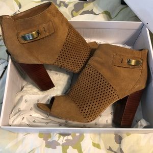 DV Marana open toe suede Bootie